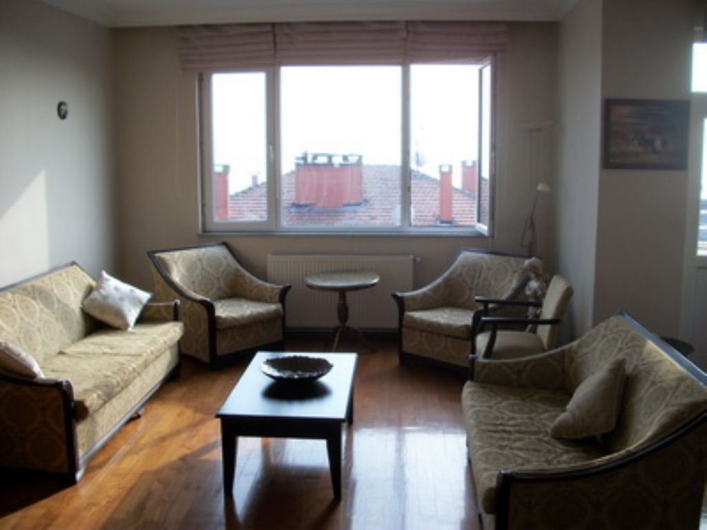 İZMİT MERKEZDE EŞYALI KIRALIK DAIRE