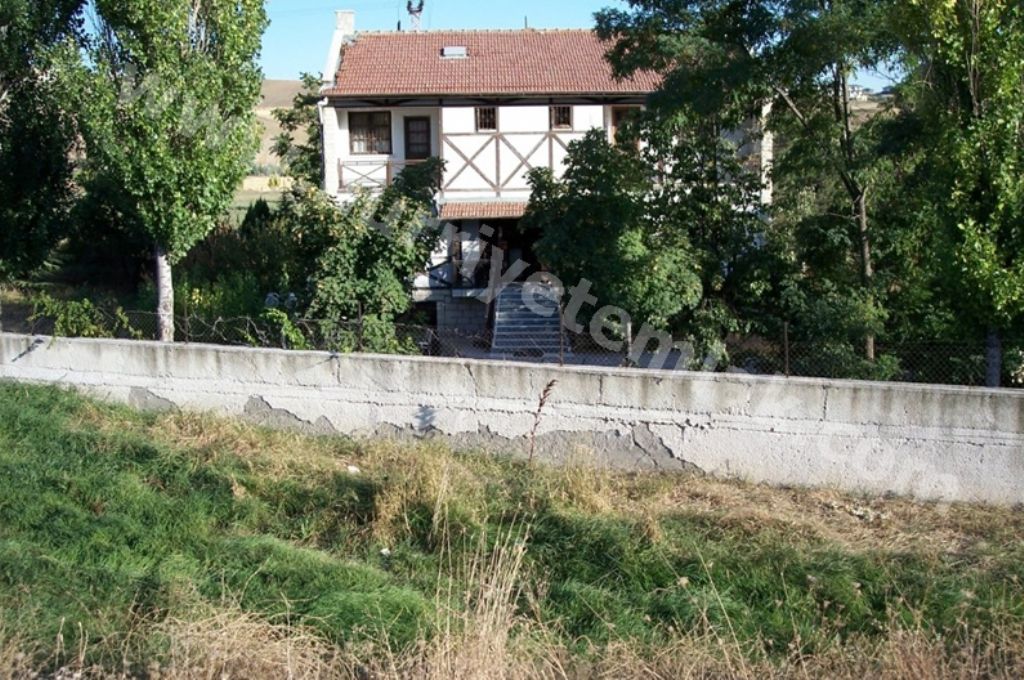 ANKARA YENİMAHALLE AŞAĞI YURTÇU SATILIK MÜSTAKİL EV 2 ADET