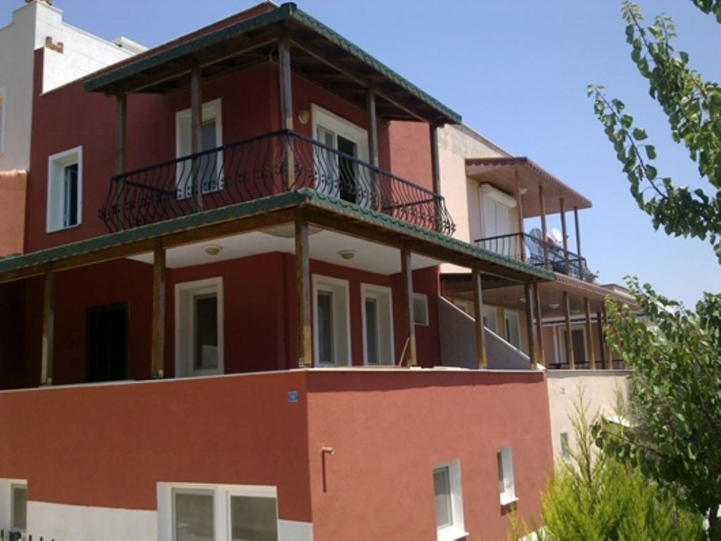 İZMİR FOÇADA SATILIK YAZLIK